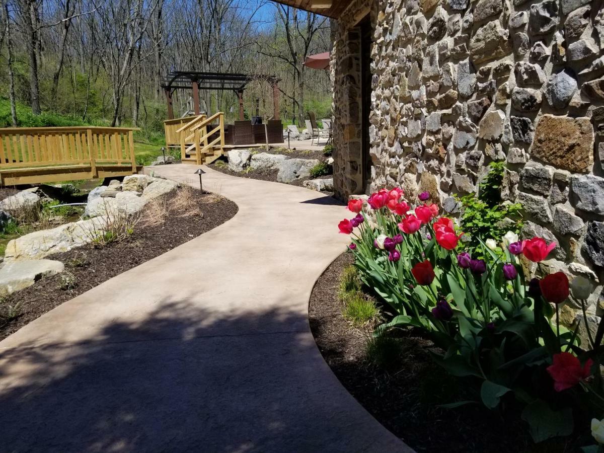 Hawk Mountain Bed & Breakfast Kempton Экстерьер фото