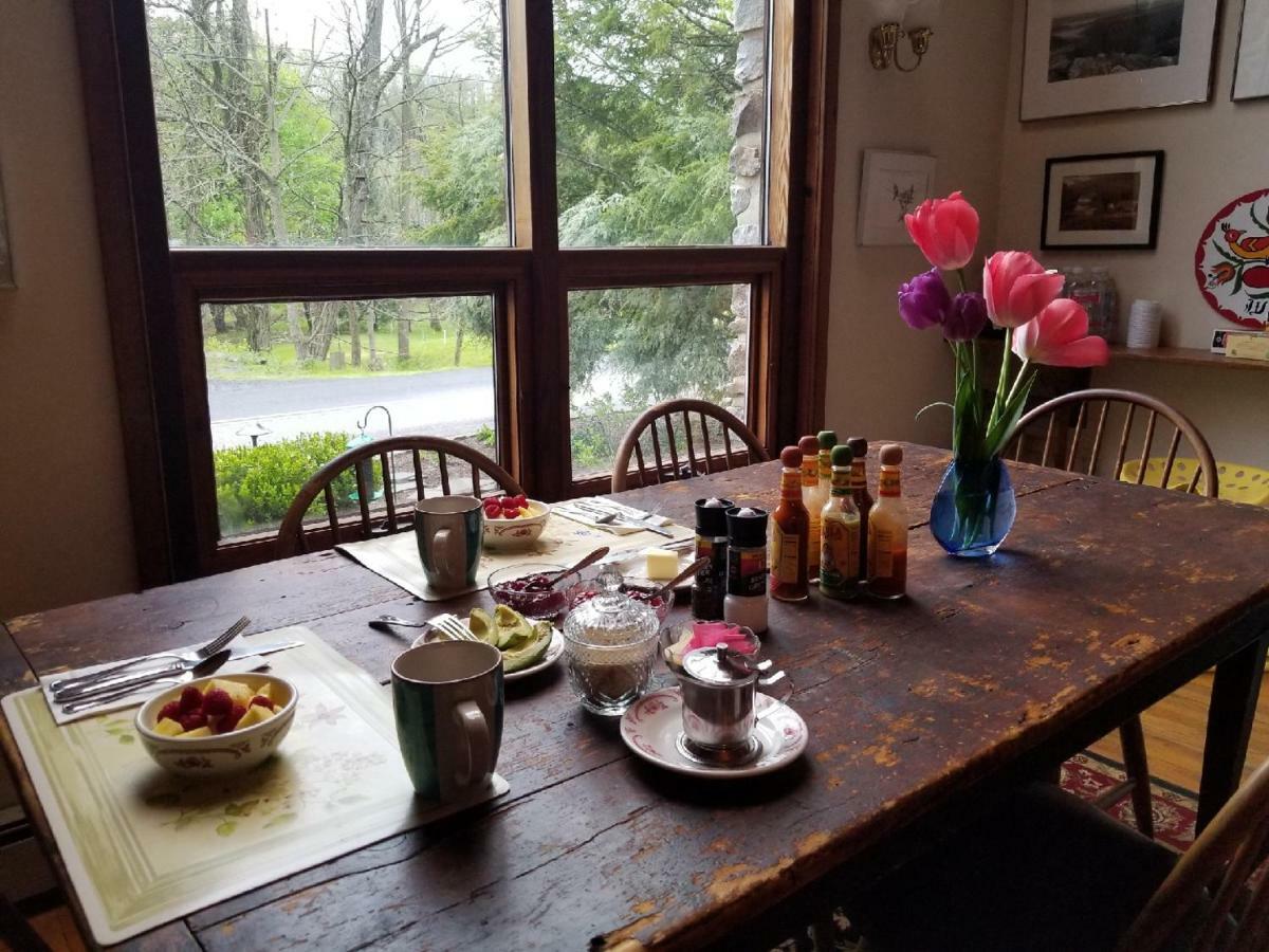 Hawk Mountain Bed & Breakfast Kempton Экстерьер фото
