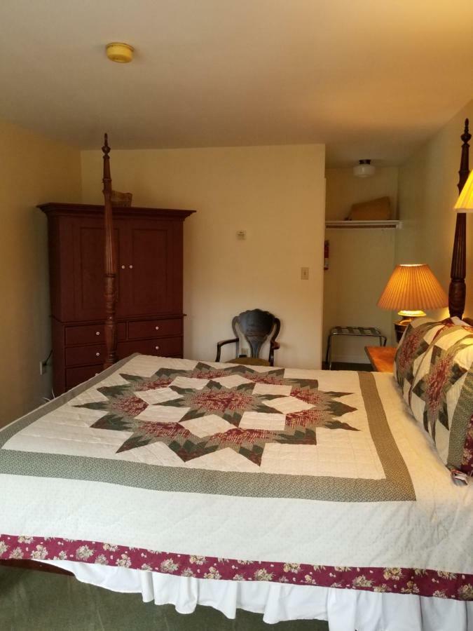 Hawk Mountain Bed & Breakfast Kempton Экстерьер фото
